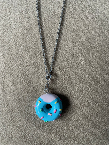J&G donut necklace