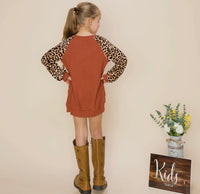 AC Leopard Sleeve Top