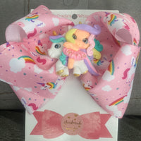 Starla bows with clay
